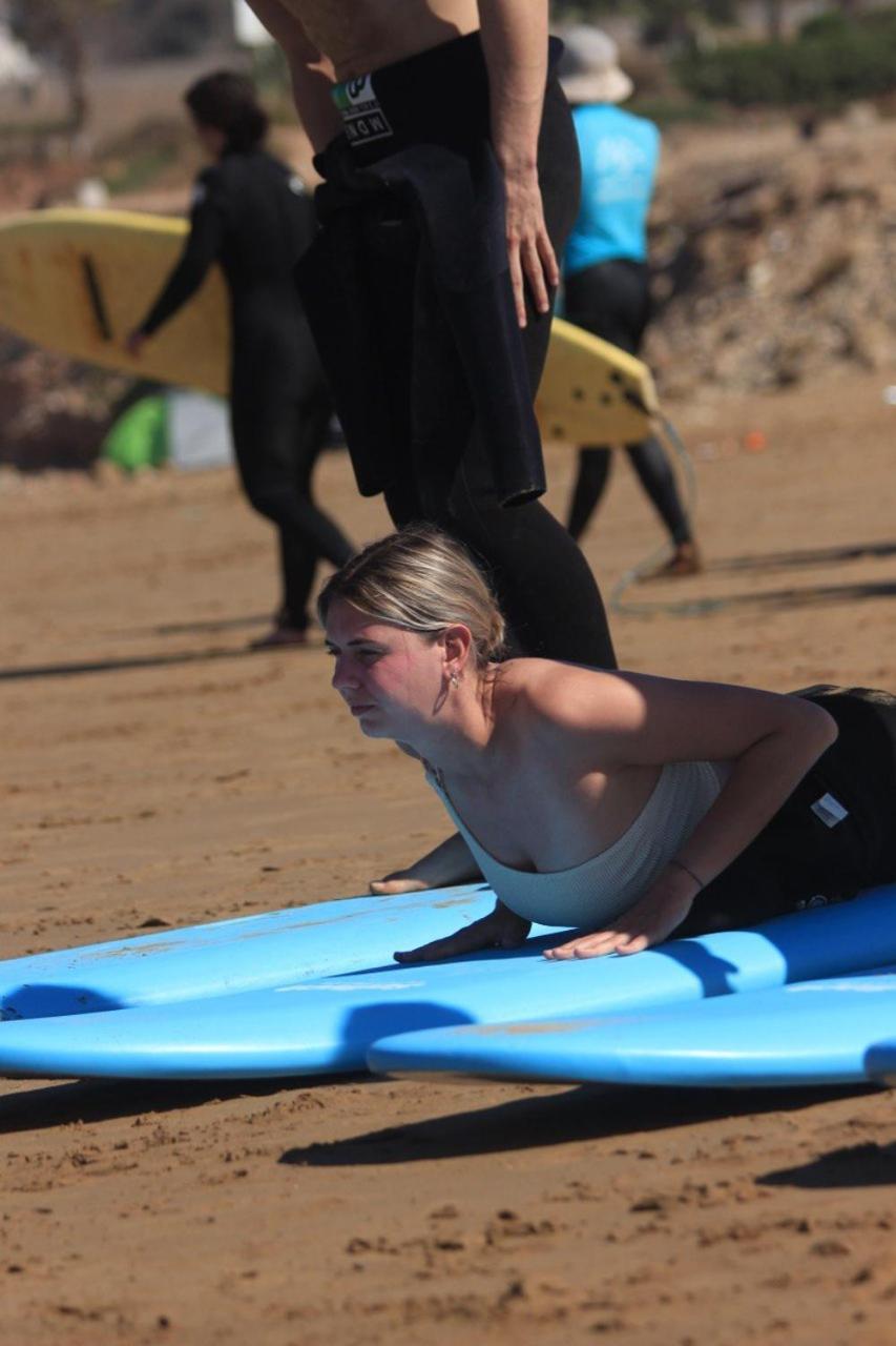 Sable Beach Surf Camp Tamraght エクステリア 写真